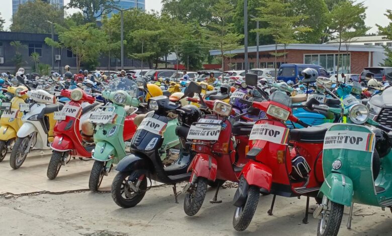Budaya saling klakson pengguna vespa yang digunakan mulai terkikis zaman