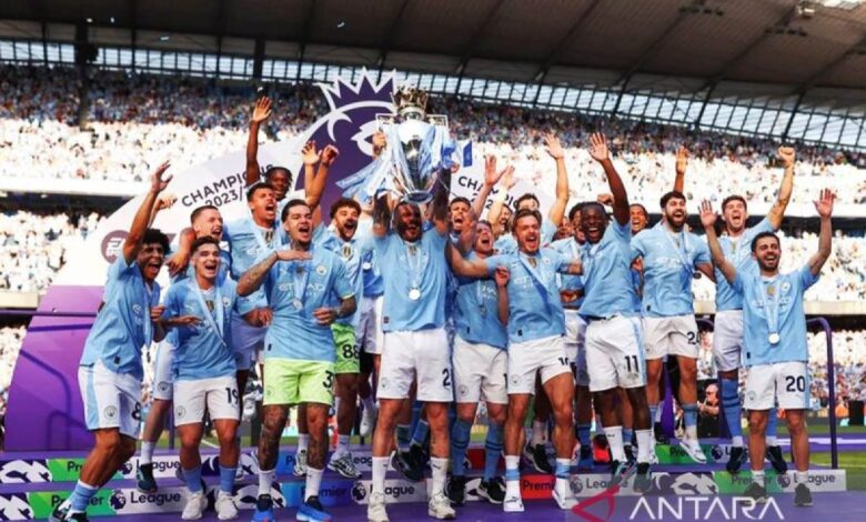 Daftar kelompok dengan penghargaan juara Kejuaraan Inggris terbanyak sepanjang sejarah