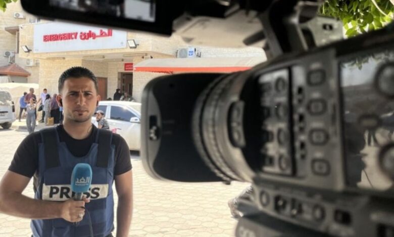 Hari Kebebasan Pers Sedunia: negara negeri Israel sasar kemudian bungkam jurnalis Daerah Kawasan Gaza
